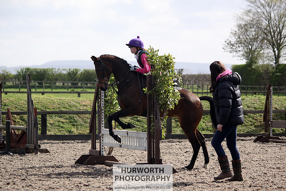 Hurworth Good Friday Show Cross 006