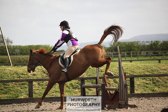 Hurworth Good Friday Show Cross 028