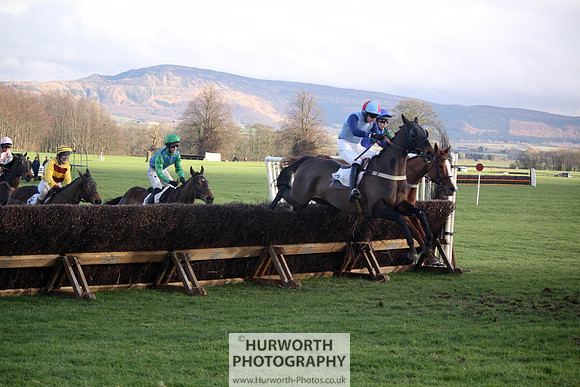 Hurworth Point to Point Maiden Div I 039