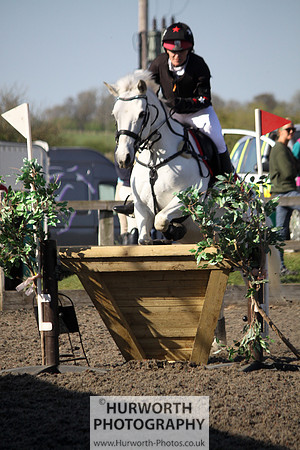 Hurworth Good Friday Show Cross 035
