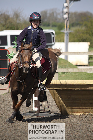 Hurworth Good Friday Show Cross 031