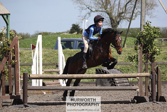 Hurworth Good Friday Show Cross 044