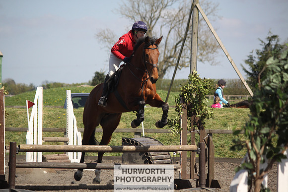 Hurworth Good Friday Show Cross 060