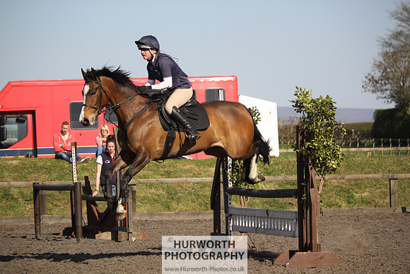 Hurworth Good Friday Show Cross 060