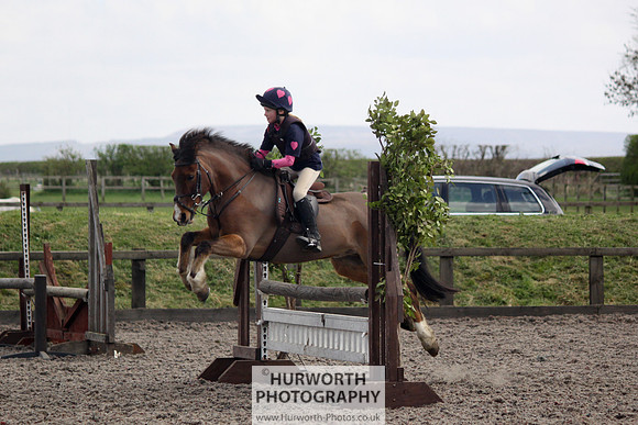 Hurworth Good Friday Show Cross 061