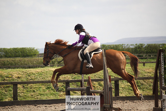 Hurworth Good Friday Show Cross 027