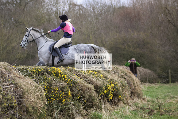 Hurworth Hunt Hedge Hop 099