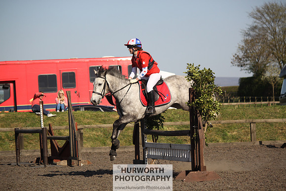 Hurworth Good Friday Show Cross 073