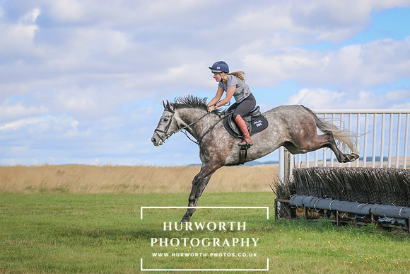 Hurworth Pleasure Ride 350