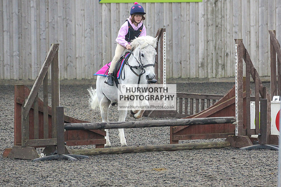 Hurworth Hunt Arena Show Cross 028
