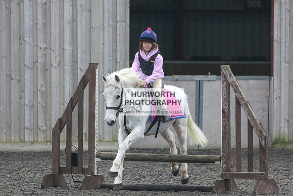 Hurworth Hunt Arena Show Cross 034