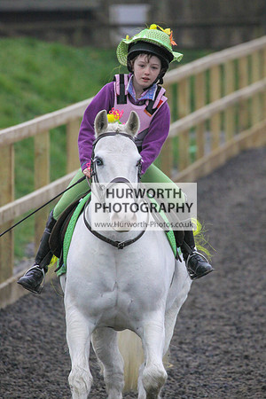 Hurworth Hunt Arena Show Cross 037