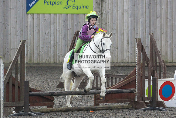 Hurworth Hunt Arena Show Cross 051