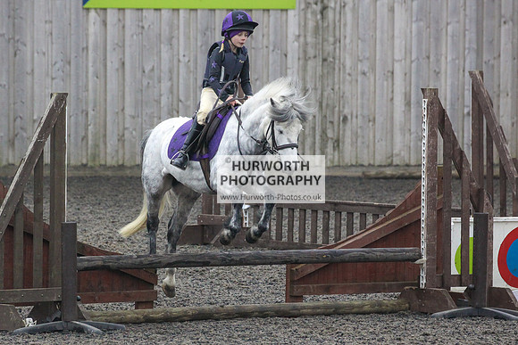 Hurworth Hunt Arena Show Cross 102