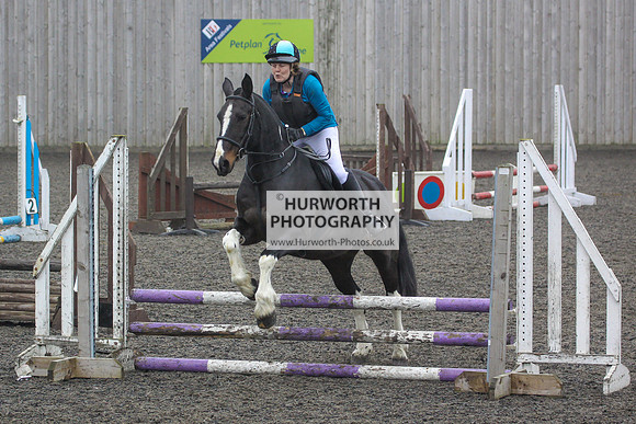 Hurworth Hunt Arena Show Cross 005