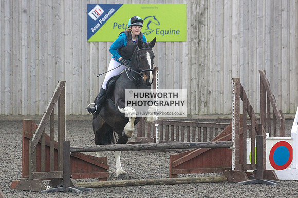 Hurworth Hunt Arena Show Cross 010