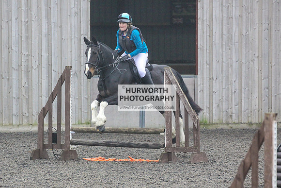 Hurworth Hunt Arena Show Cross 013