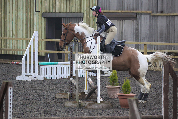 Hurworth Hunt Arena Show Cross 014