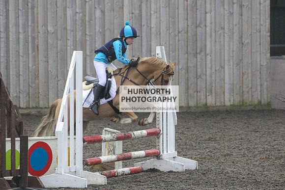 Hurworth Hunt Arena Show Cross 035