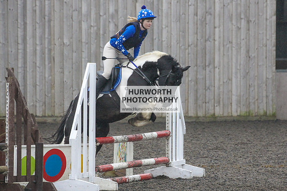 Hurworth Hunt Arena Show Cross 043