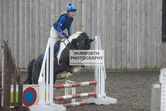 Hurworth Hunt Arena Show Cross 097