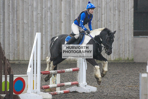 Hurworth Hunt Arena Show Cross 044