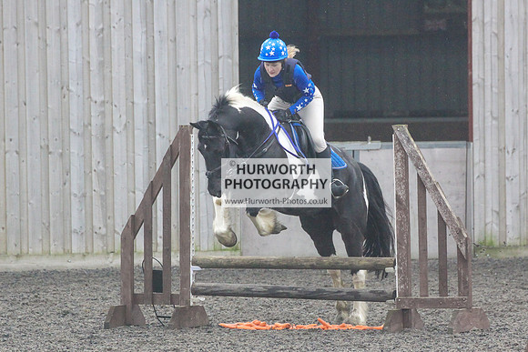 Hurworth Hunt Arena Show Cross 103