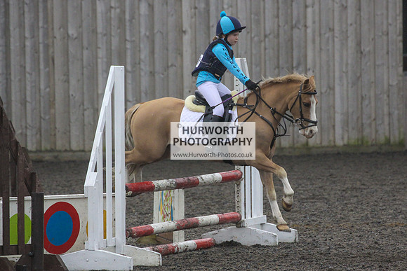 Hurworth Hunt Arena Show Cross 121