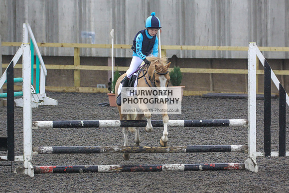 Hurworth Hunt Arena Show Cross 122
