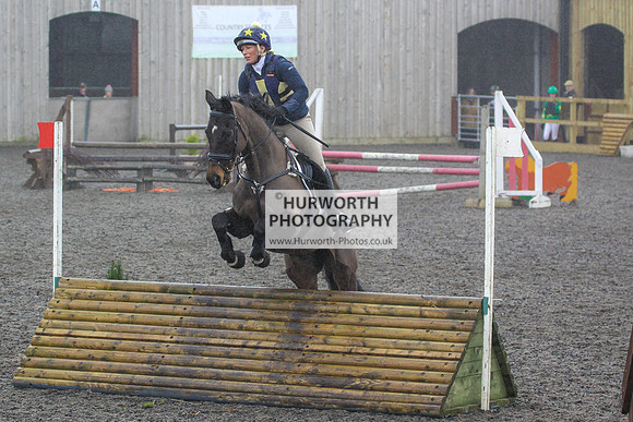 Hurworth Hunt Arena Show Cross 012