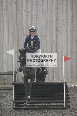 Hurworth Hunt Arena Show Cross 016