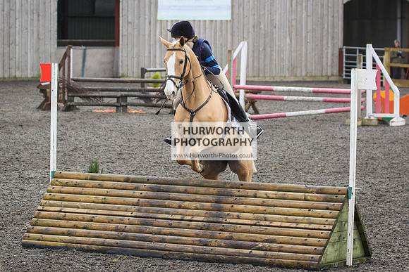 Hurworth Hunt Arena Show Cross 015