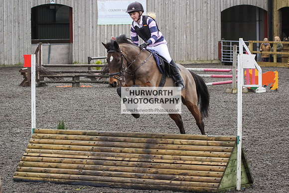 Hurworth Hunt Arena Show Cross 068