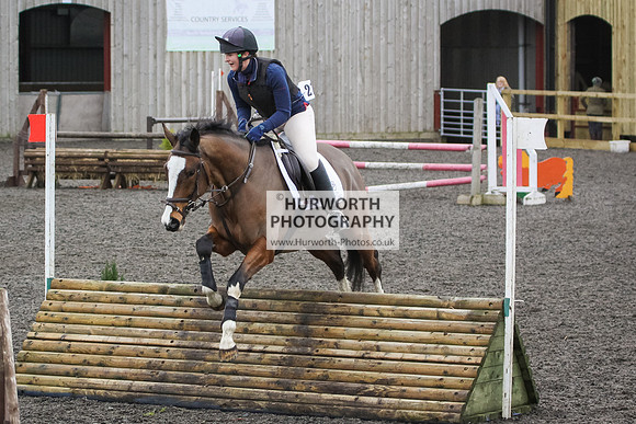 Hurworth Hunt Arena Show Cross 031