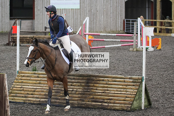 Hurworth Hunt Arena Show Cross 032