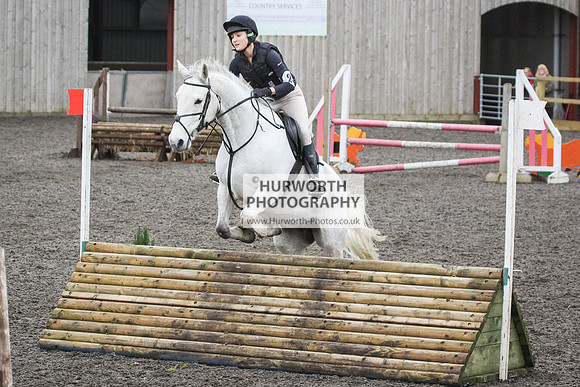 Hurworth Hunt Arena Show Cross 093