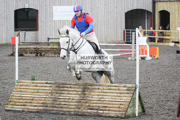 Hurworth Hunt Arena Show Cross 131