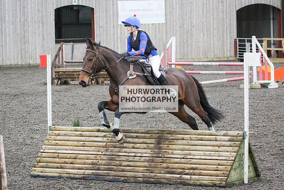 Hurworth Hunt Arena Show Cross 239