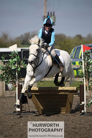 Hurworth Good Friday Show Cross 072