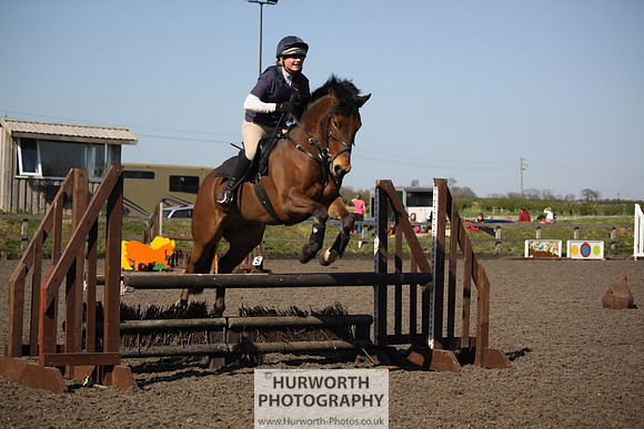 Hurworth Good Friday Show Cross 046