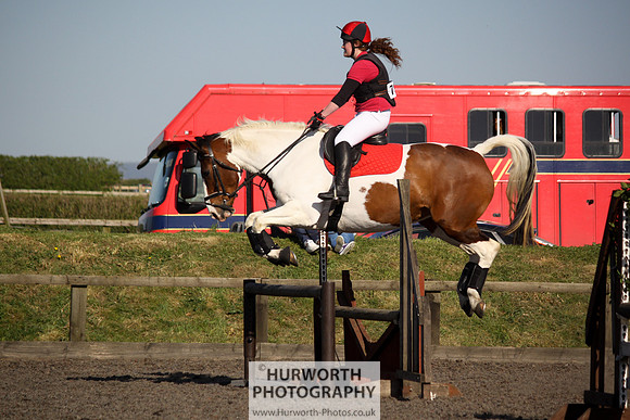 Hurworth Good Friday Show Cross 090