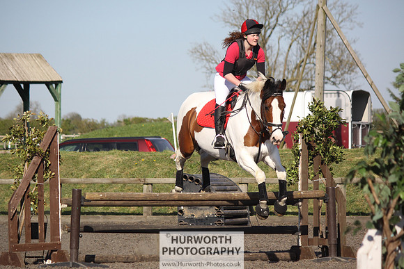 Hurworth Good Friday Show Cross 088