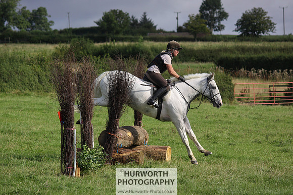 Hurworth HedgeHop 128