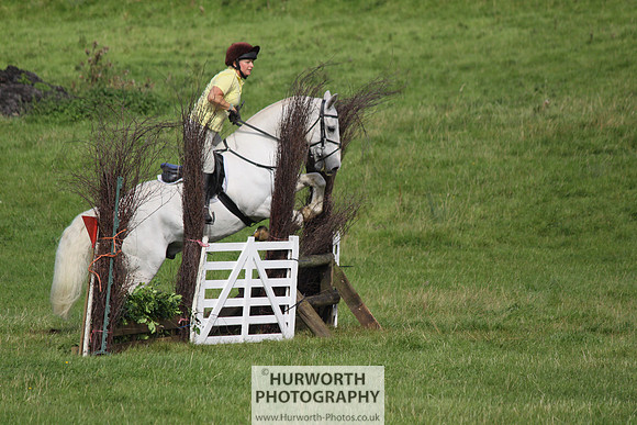 Hurworth HedgeHop 135