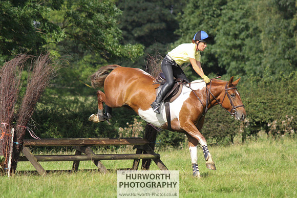 Hurworth HedgeHop 152