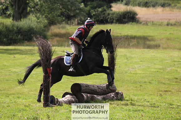 Hurworth HedgeHop 186