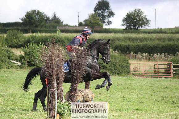 Hurworth HedgeHop 220
