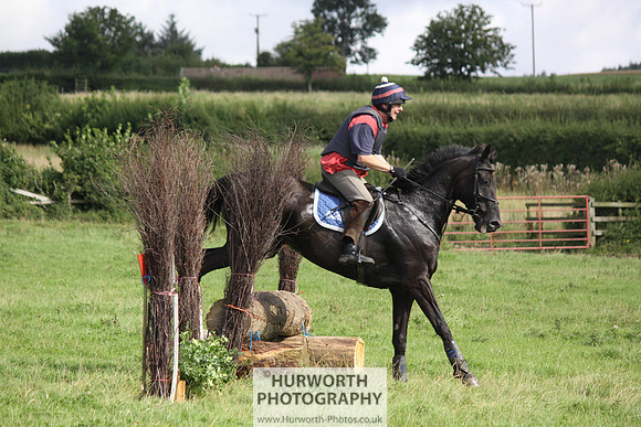 Hurworth HedgeHop 221