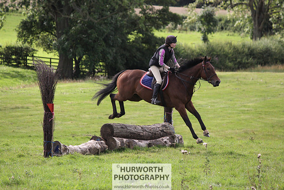 Hurworth HedgeHop 225
