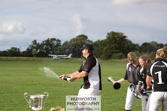 White Rose Polo 089